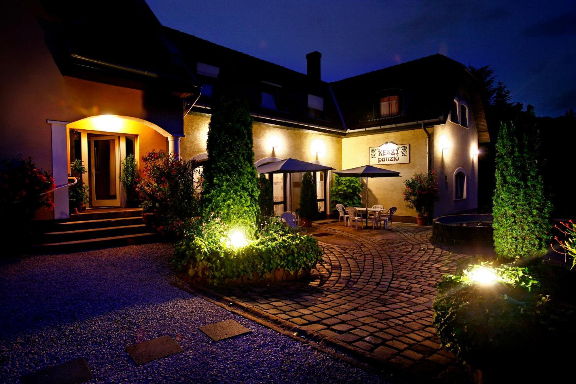 Keszi Panzio Otel Budakeszi Dış mekan fotoğraf
