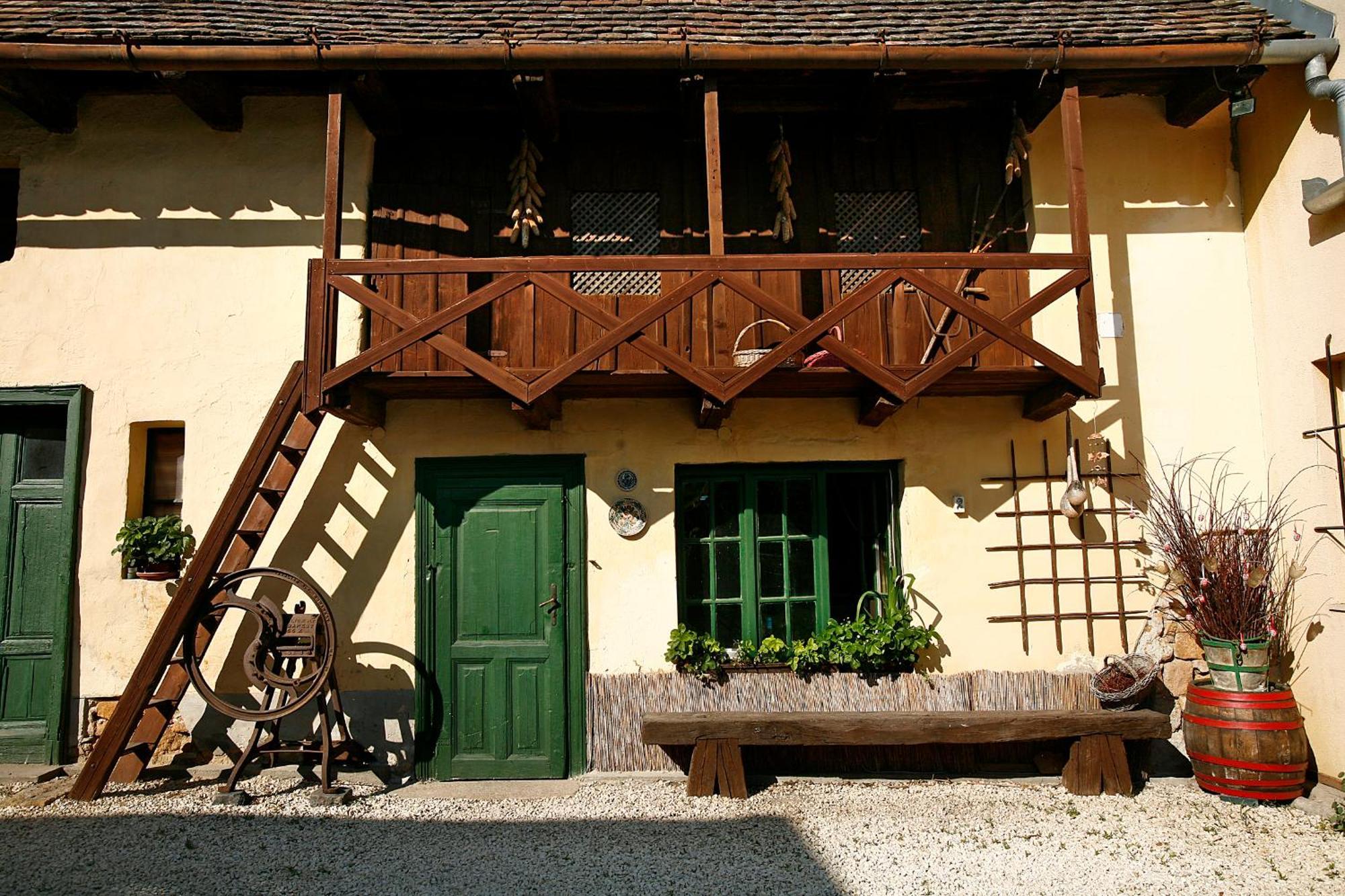 Keszi Panzio Otel Budakeszi Dış mekan fotoğraf