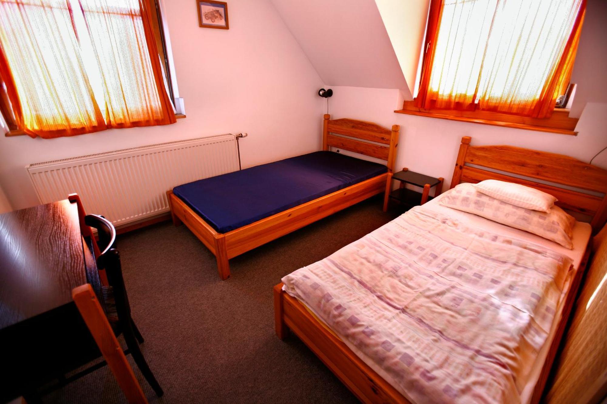 Keszi Panzio Otel Budakeszi Dış mekan fotoğraf