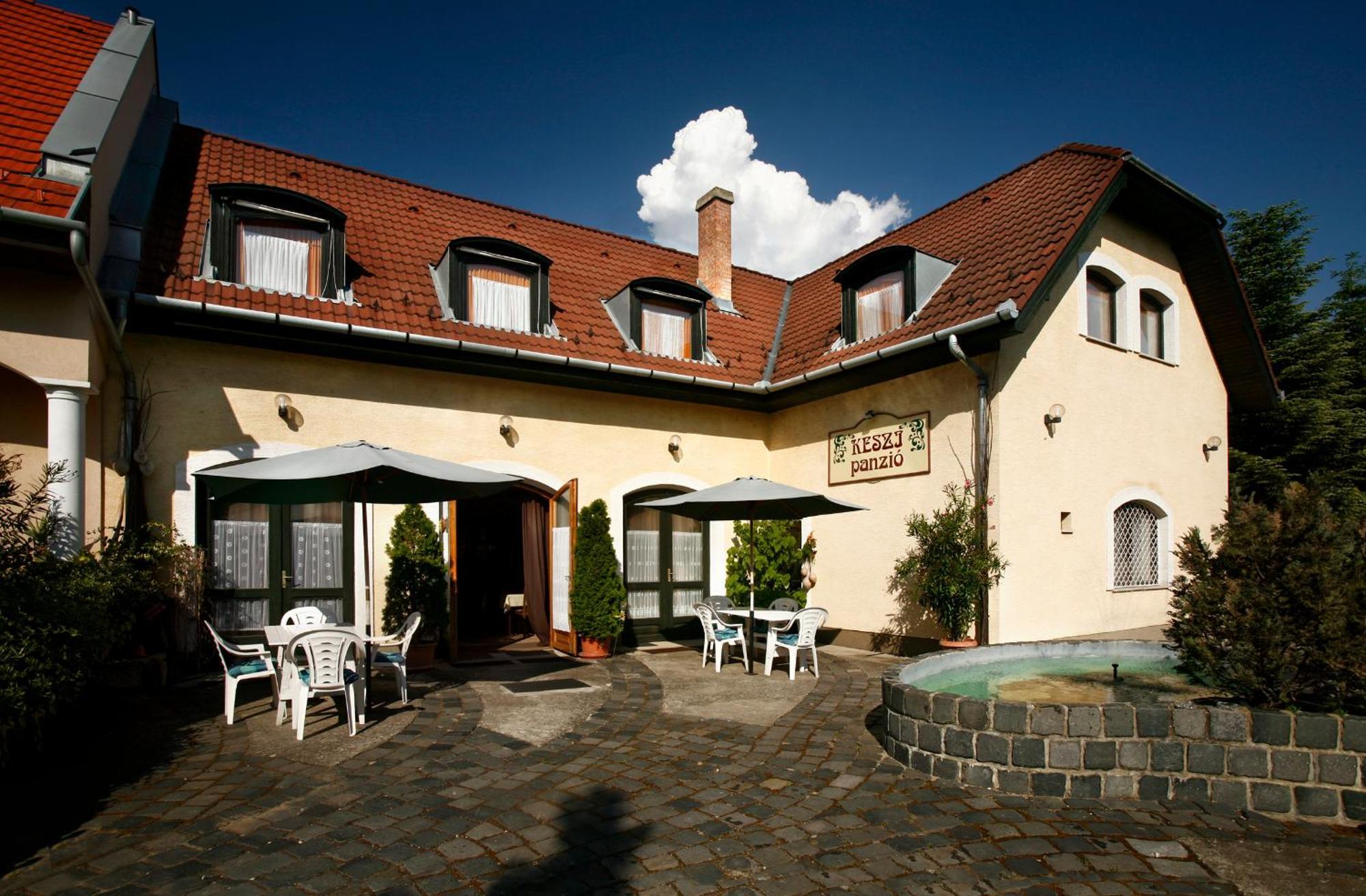 Keszi Panzio Otel Budakeszi Dış mekan fotoğraf