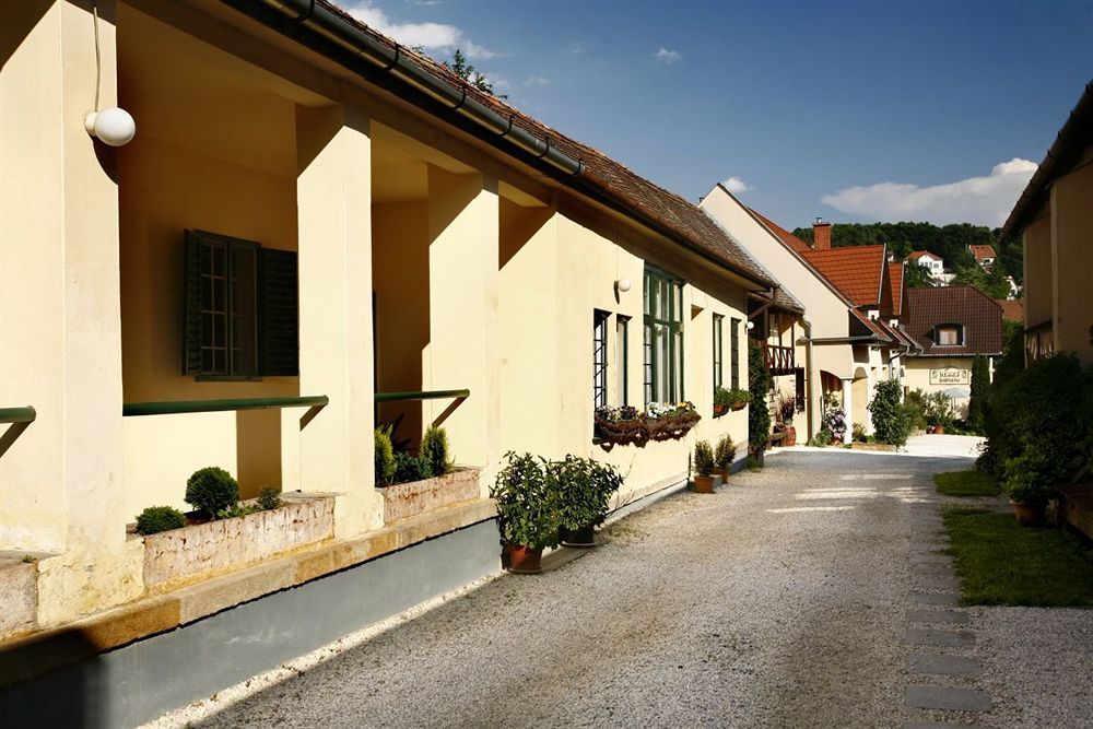 Keszi Panzio Otel Budakeszi Dış mekan fotoğraf